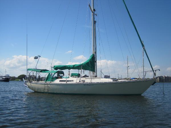 39' C & C Yachts 39