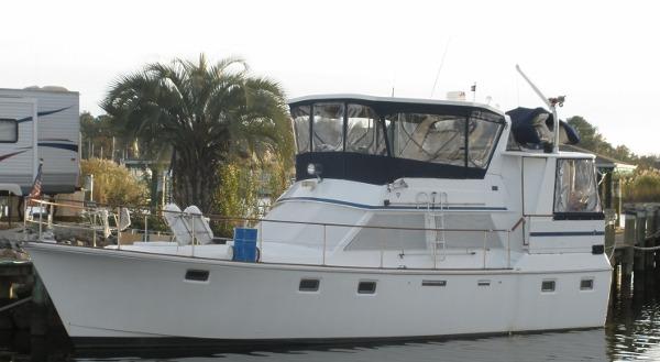 42' Bluewater Yachts Platinum