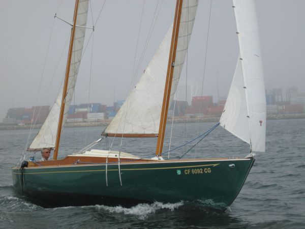 28' Herreshoff 