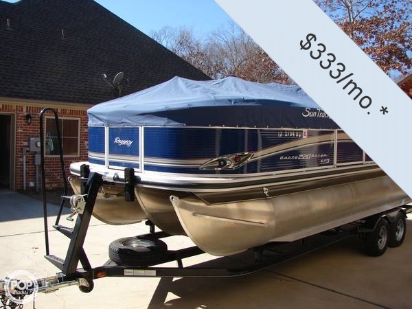 25' Sun Tracker Party Barge 220 XP3