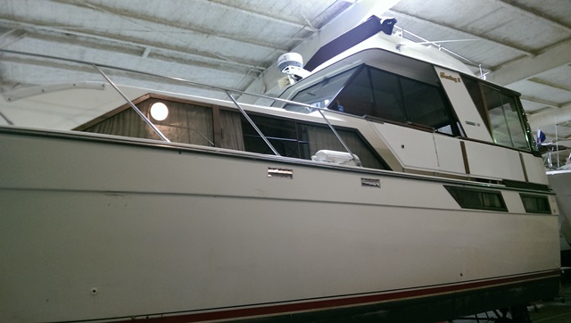 40' Pacemaker 40 AFT CABIN