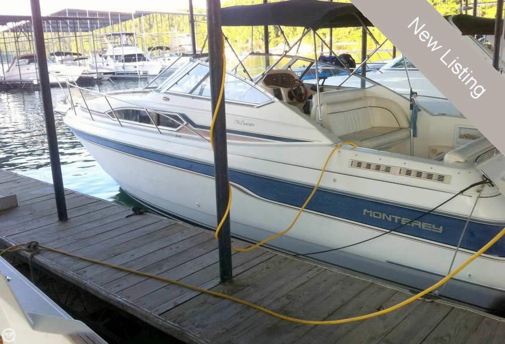 29' Monterey 296 Cruiser