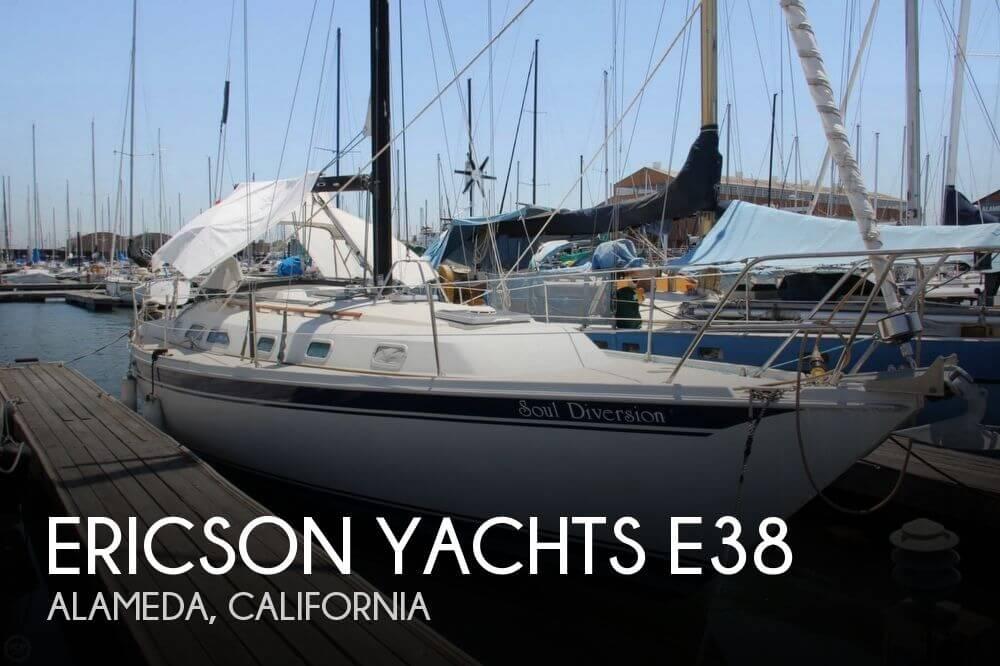 38' Ericson Yachts E38