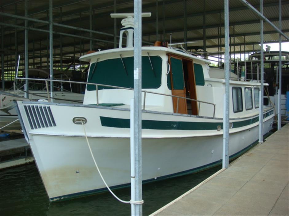 37' PACIFIC TRAWLERS 37 Pilothouse