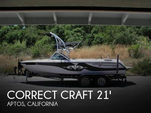 21' Correct Craft Super Air Nautique
