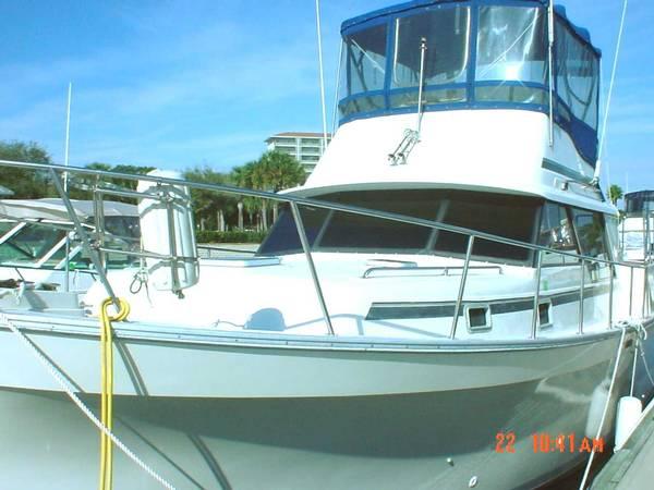 36' Mainship Double Cabin Motor Yacht