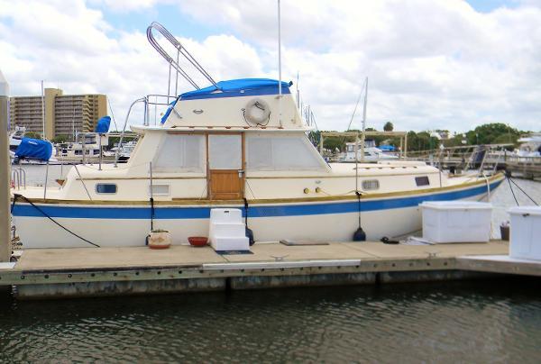 36' Gulfstar Trawler 
