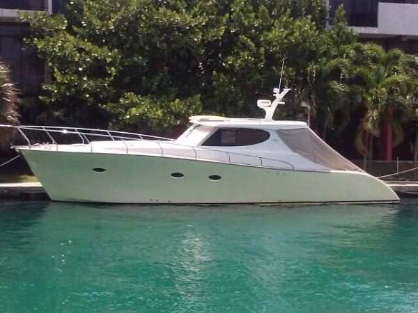 41' Seascout Yachts Express