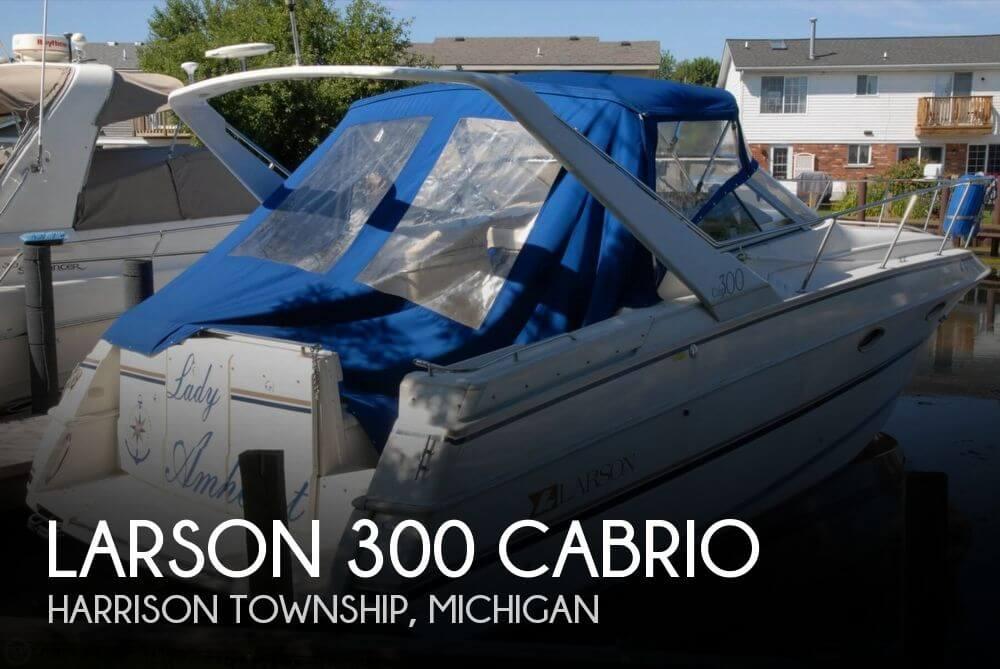 35' Larson 300 Cabrio