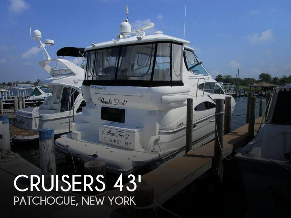 43' Cruisers Yachts 415 Express Motor Yacht
