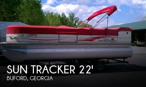 22' Sun Tracker Party Barge 22 Regency