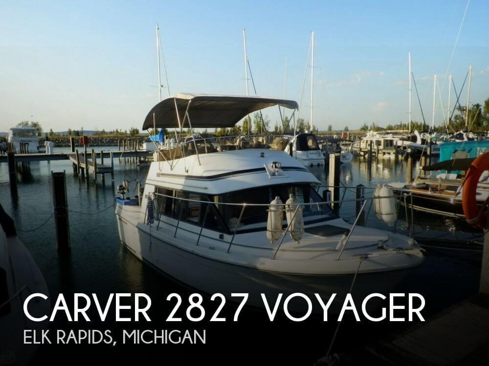 28' Carver 2827 Voyager