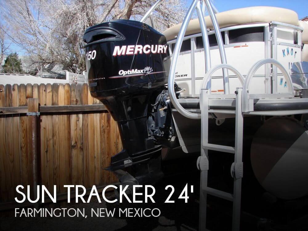 24' Sun Tracker Party Barge 22