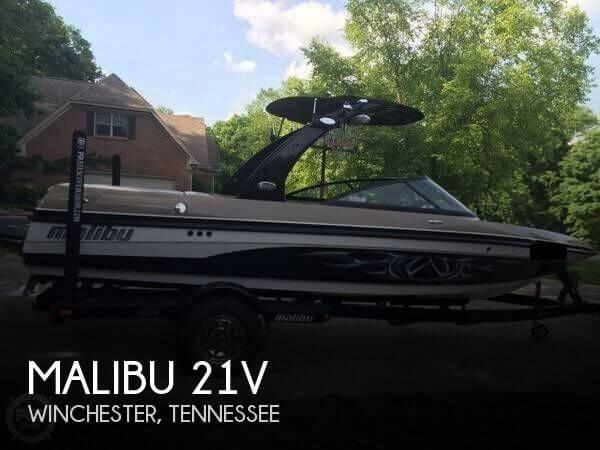 21' Malibu 21V