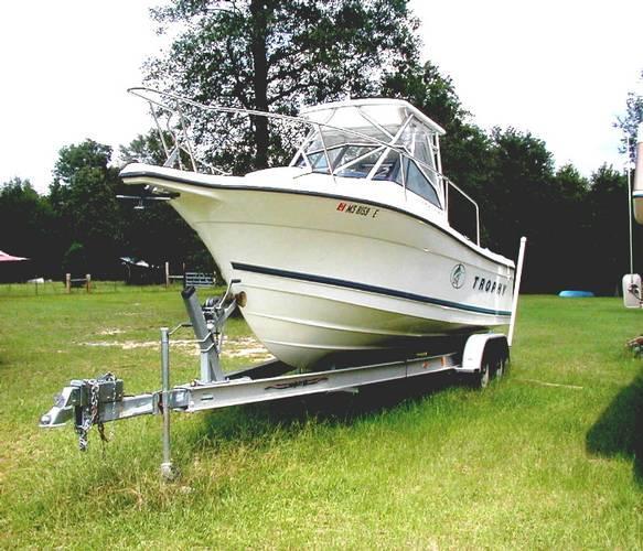 27' Bayliner Trophy