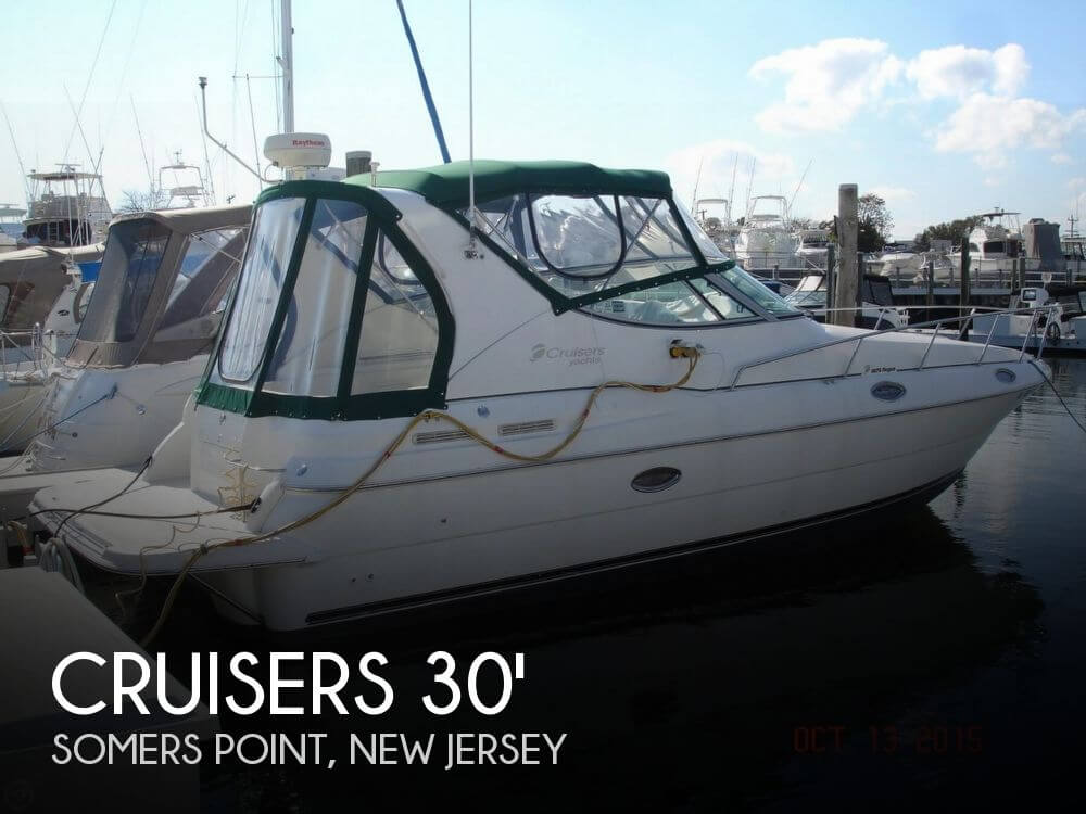 30' Cruisers Yachts 3075 Rogue Express Cruiser