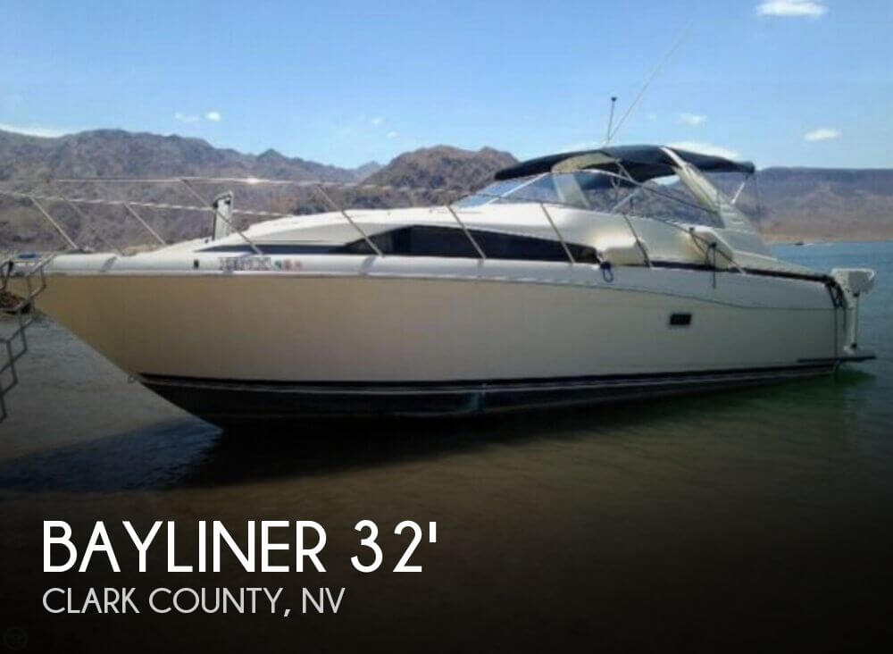 32' Bayliner 3255 Avanti Sunbridge