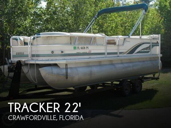 22' Tracker 22 Party Barge