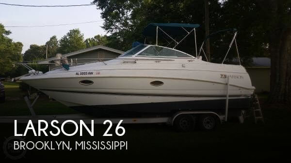 26' Larson 260 Cabrio