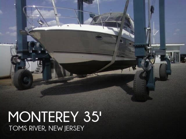35' Monterey 330 Sport Yacht