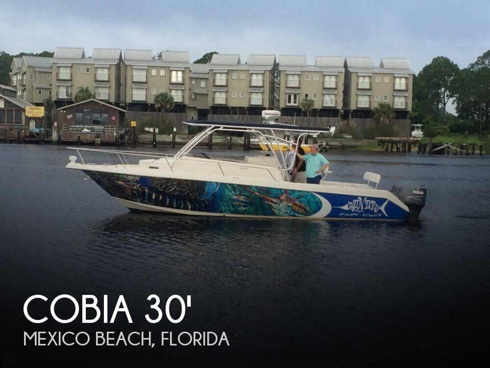 30' Cobia 312 Sport Cabin