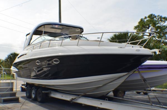 35' Crownline 350CR