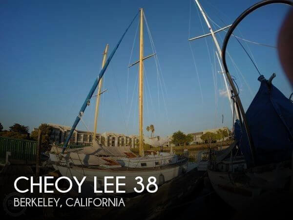 38' Cheoy Lee 38