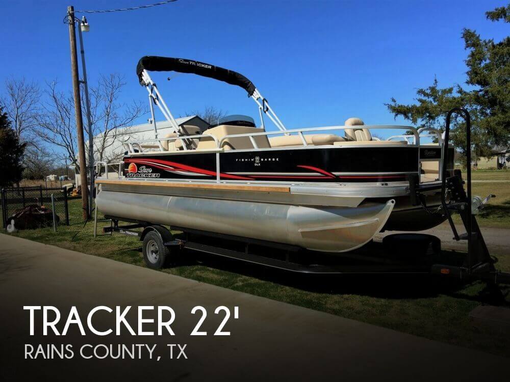 22' Tracker Fishin Barge 22 DLX Signature Series