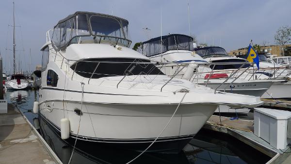 35' Silverton 35 Motor Yacht