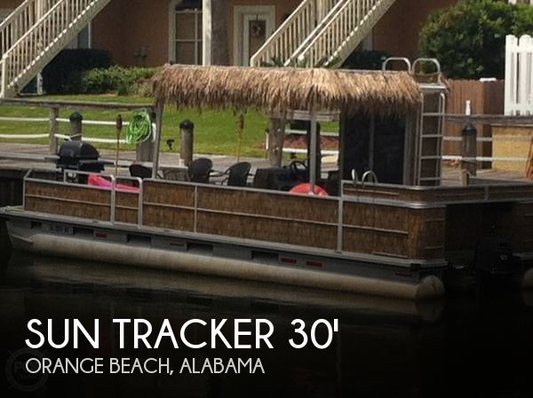 30' Sun Tracker 30 Party Barge