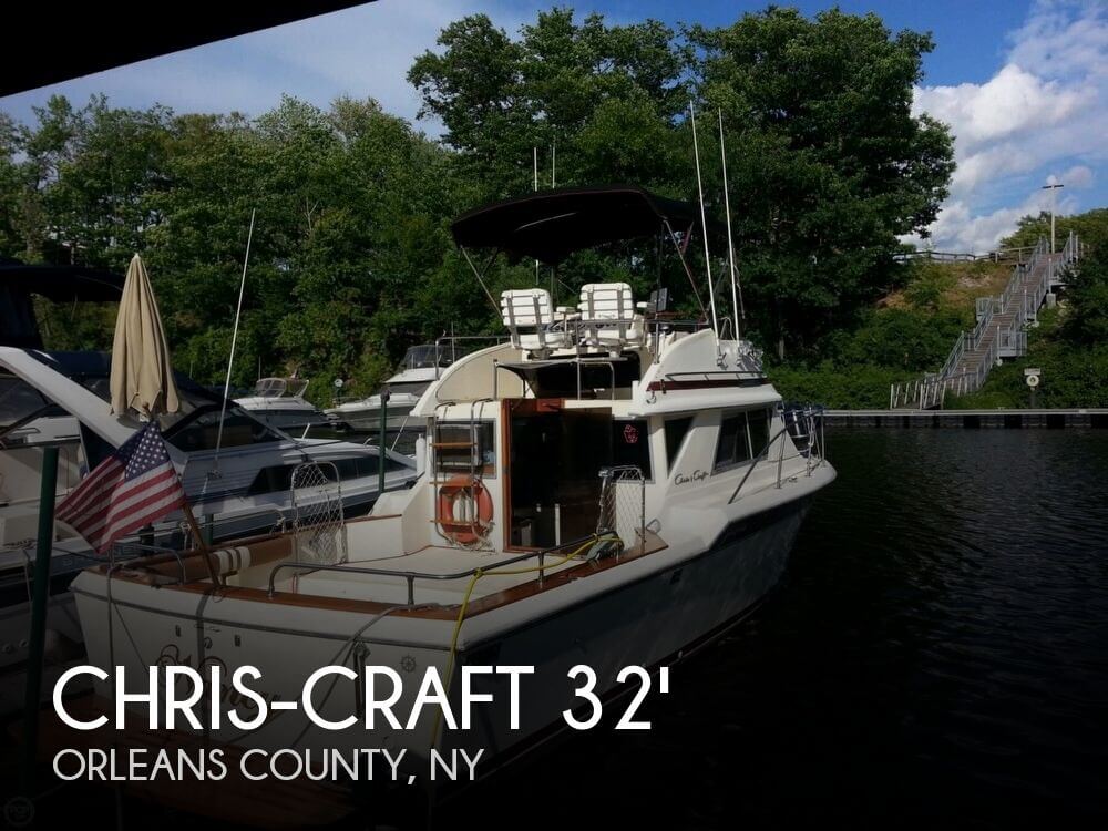 32' Chris-Craft 315 Commander