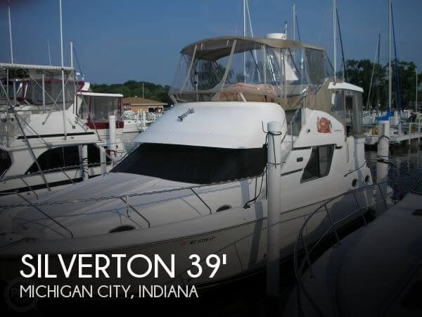 39' Silverton 392 Motor Yacht