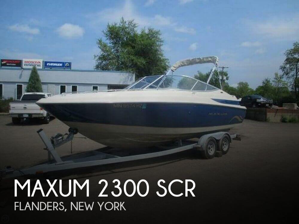 23' Maxum 2300 SR