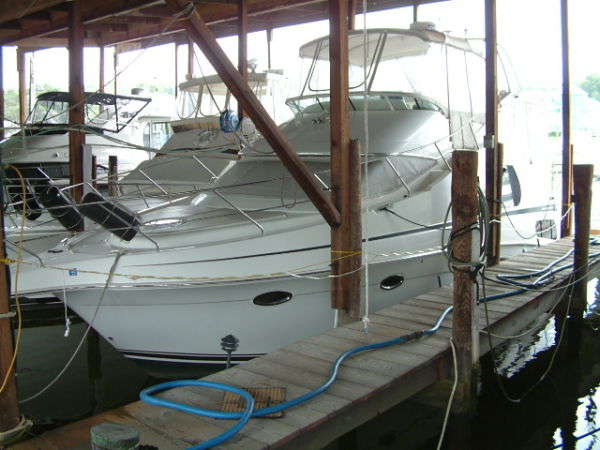 39' Silverton 390 Aft Cabin