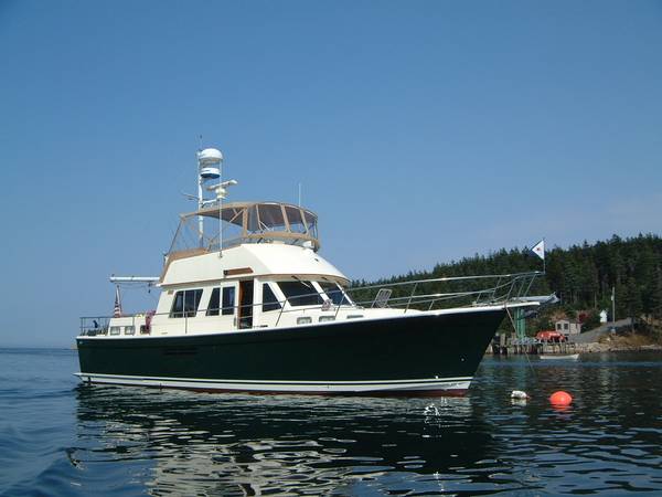 43' Sabreline Motor Yacht