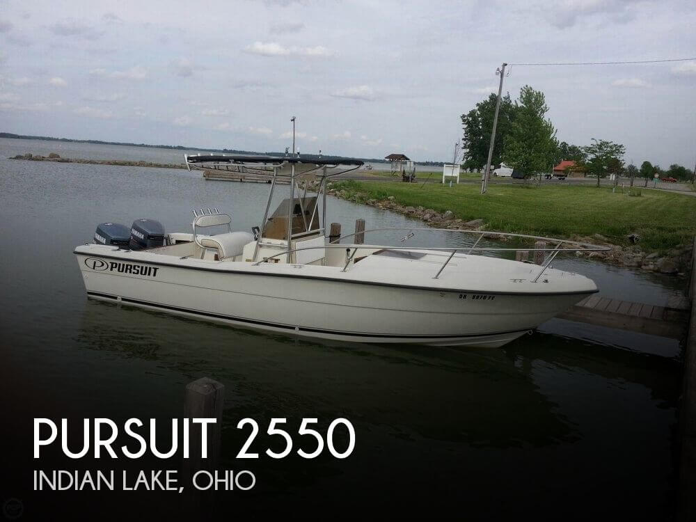 24' Pursuit 2550