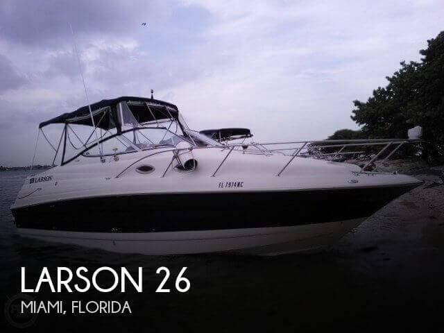 26' Larson Cabrio 260