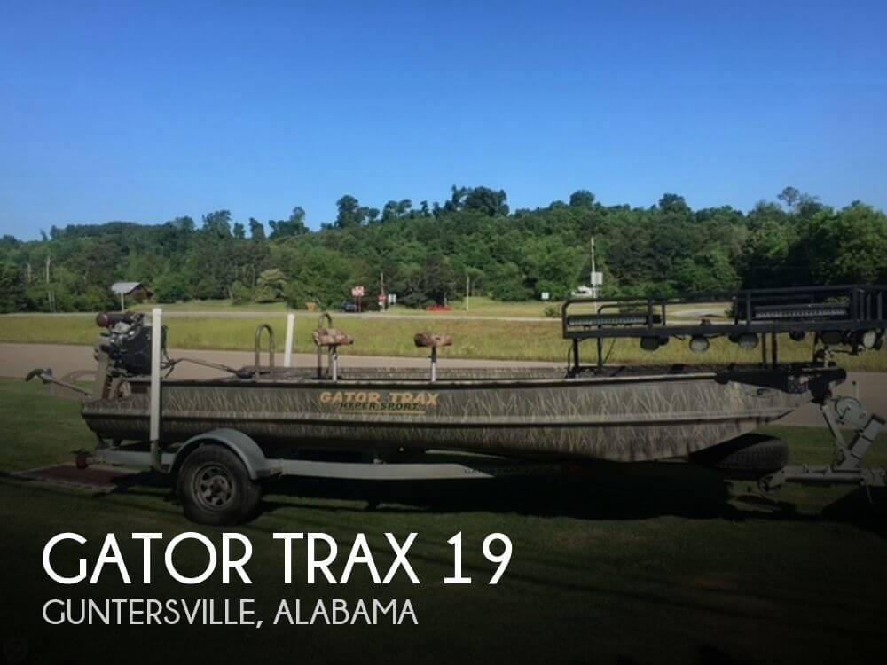 19' Gator Trax 1850