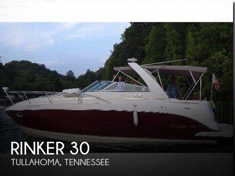 30' Rinker 300 Fiesta Vee