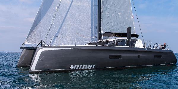 60' Outremer Carbon 60