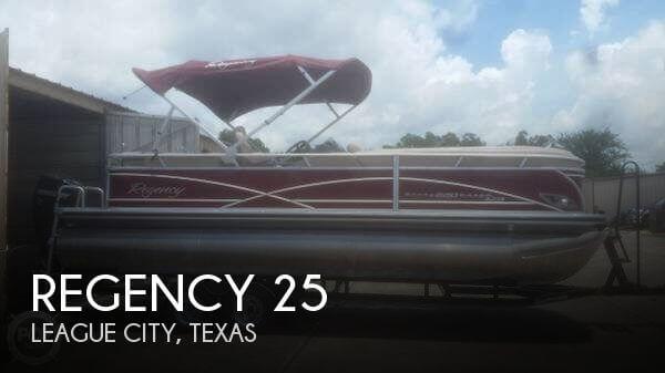 25' Sun Tracker Party Barge 220 XP3 Regency Edition