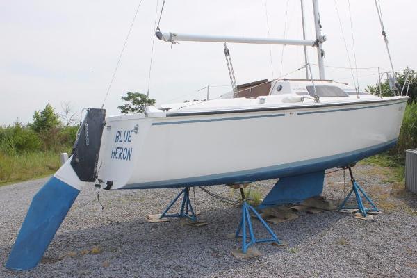 23' Hunter Sailboats For Sale - New & Used. Page 1