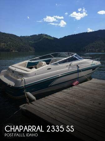 24' Chaparral 2335 SS