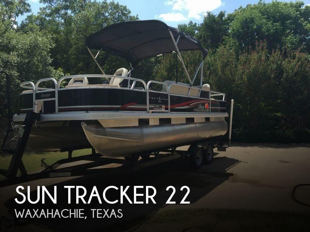 22' Sun Tracker Fishin' Barge 22 DLX