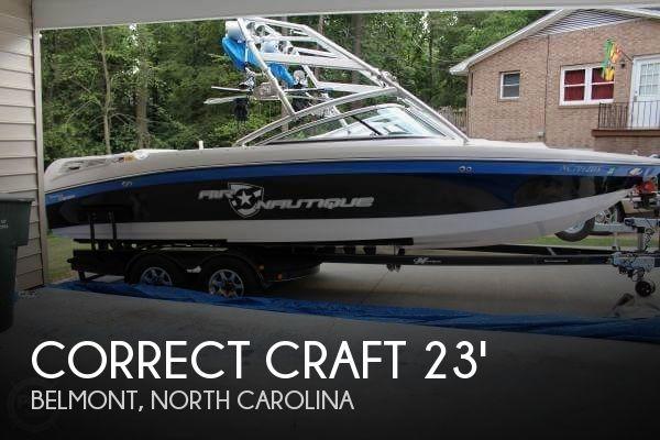 23' Correct Craft Super Air Nautique 236