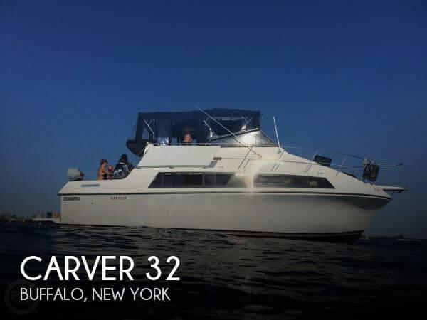 32' Carver Mariner 32