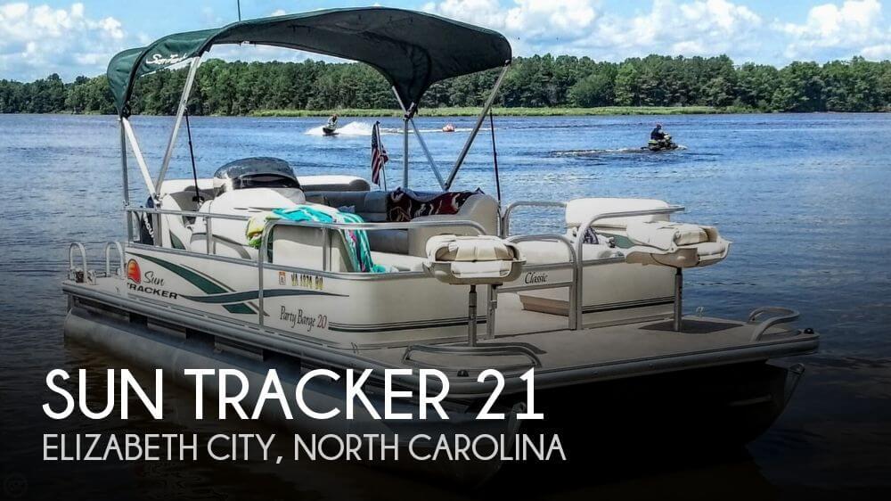 21' Sun Tracker Party Barge 20