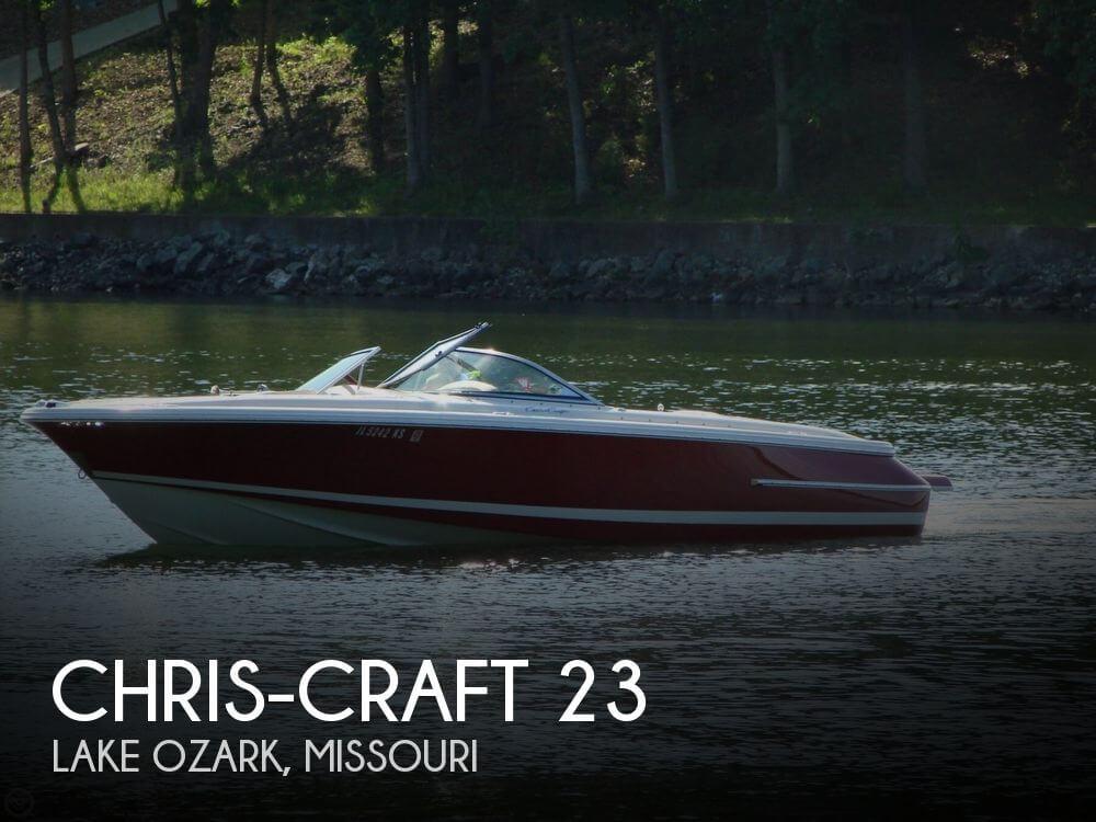 23' Chris-Craft Launch 22