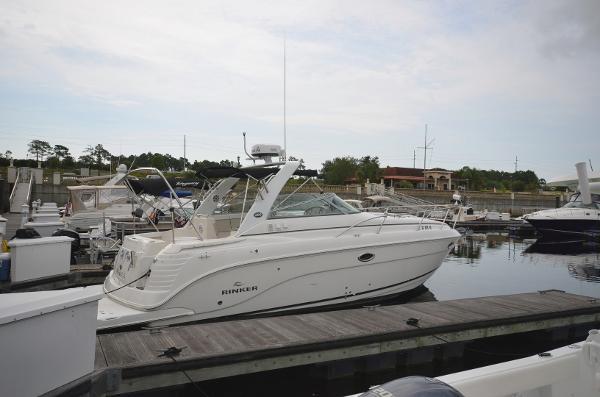 30' Rinker 300 Express