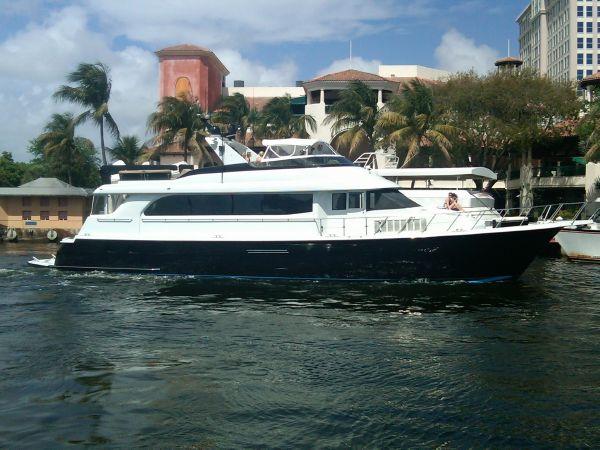 75' Hatteras 75 Beautiful Condition! CPMY  